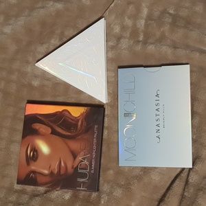 Anastasia Bevery Hills, KVD, Hudabeauty highlighter palettes.